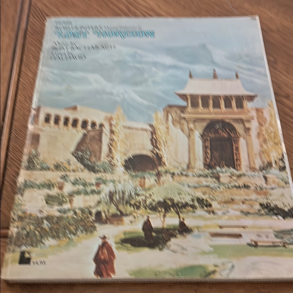 🌿🌼Vintage Lost Horizon music book 🎶